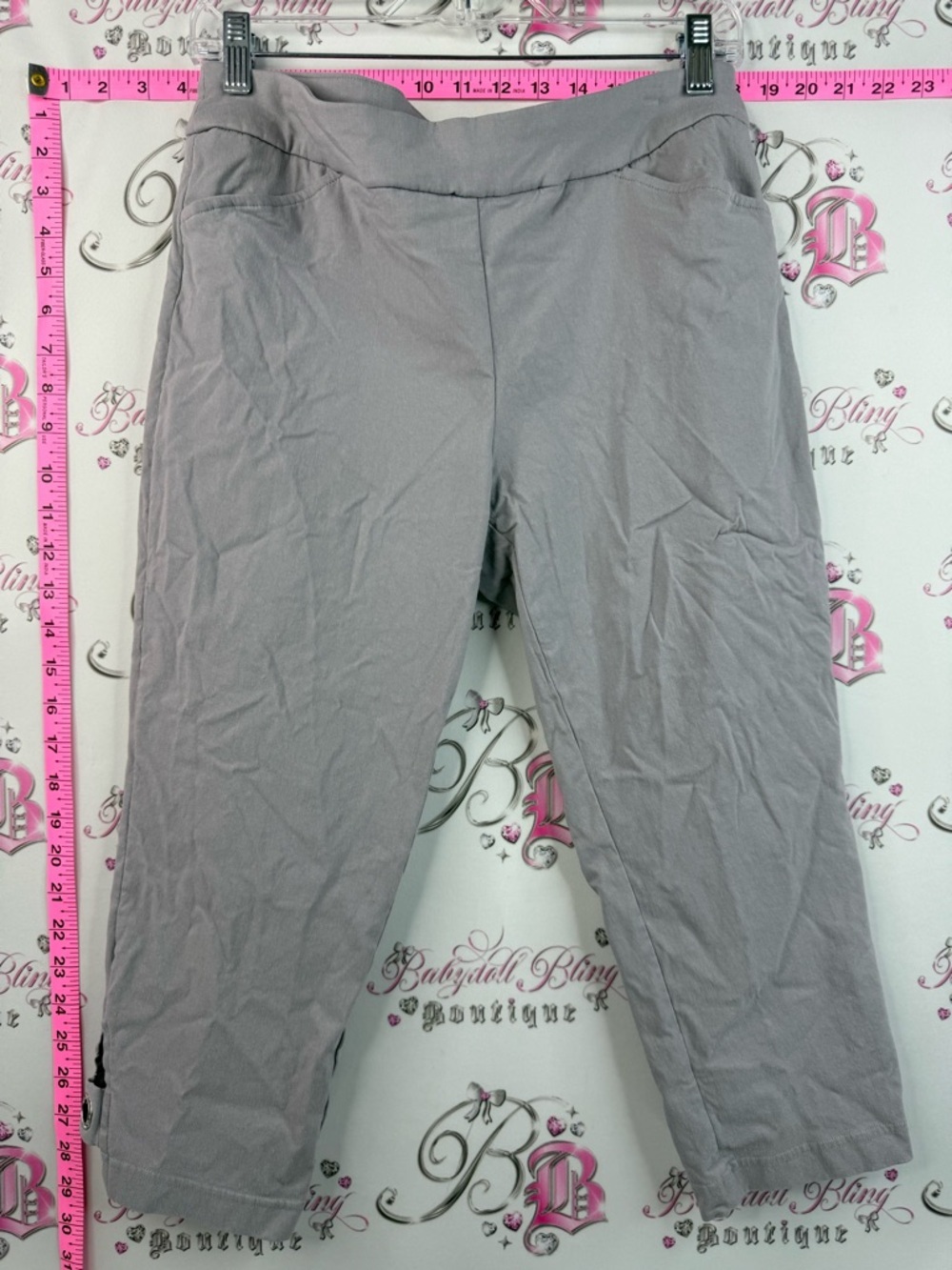 cleo capri rhinestone ring details stretchy gray cropped pull-on pants